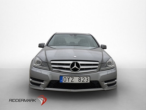 Mercedes-Benz C220 2 of 5