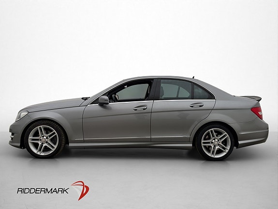 Mercedes-Benz C220 4 of 5