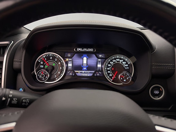 Dodge RAM 1500 19 of 30