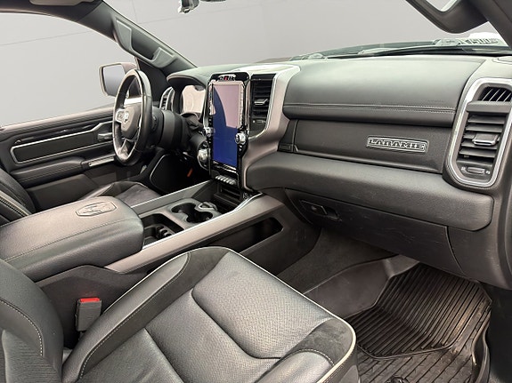 Dodge RAM 1500 13 of 30