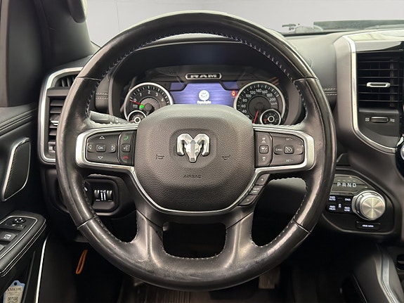 Dodge RAM 1500 12 of 30