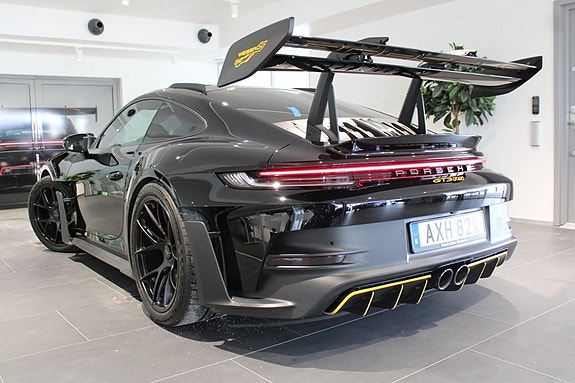Porsche 911 GT3 RS 2 of 5