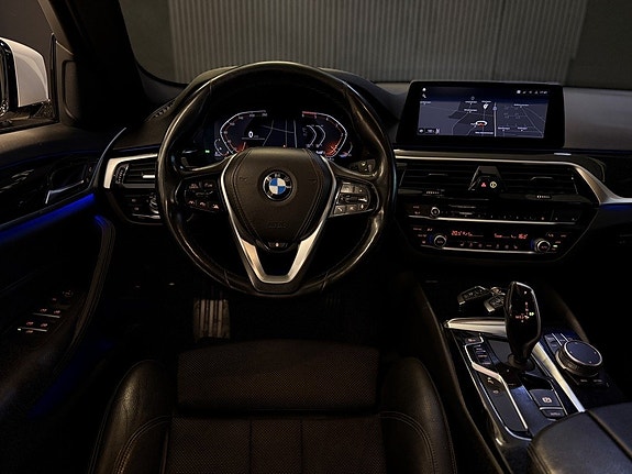 BMW 520d 14 of 26