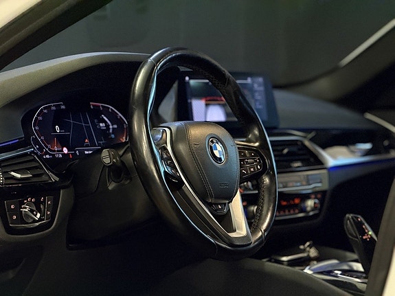 BMW 520d 12 of 26