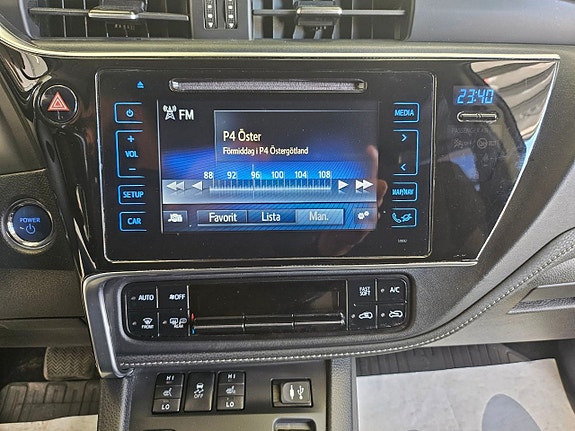 Toyota Auris 18 of 19