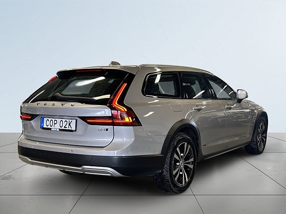 Volvo V90 Cross Country 6 of 20