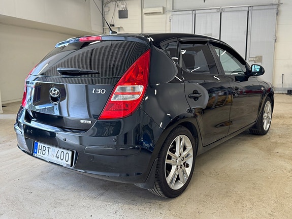 Hyundai i30 5 of 5