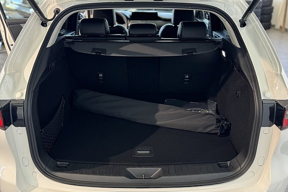 Mazda CX-60 11 of 16