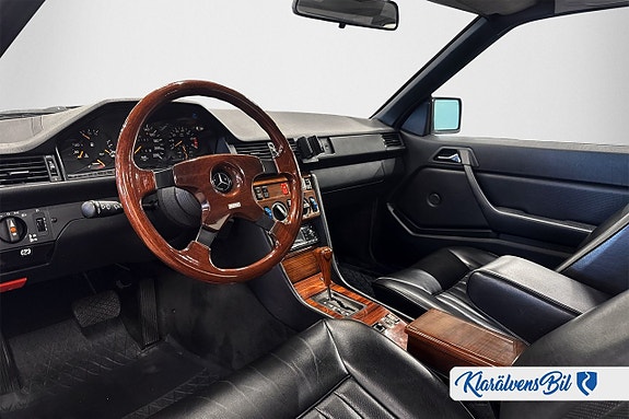 Mercedes-Benz 230 5 of 5