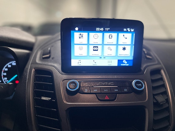 Ford Transit Connect 17 of 25