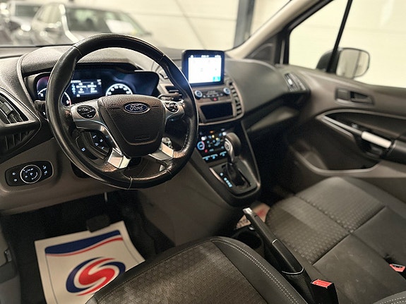 Ford Transit Connect 9 of 25