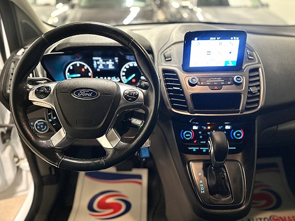 Ford Transit Connect 10 of 25