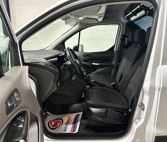 Ford Transit Connect 7 of 25