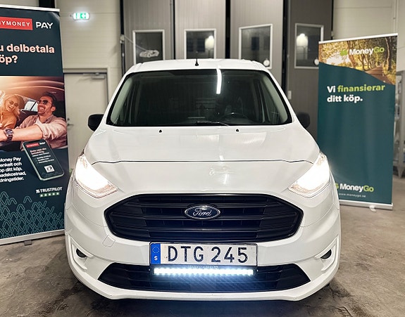 Ford Transit Connect 4 of 25