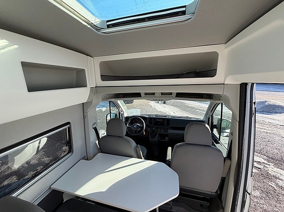 Volkswagen Grand California 680 4motion 5 of 8