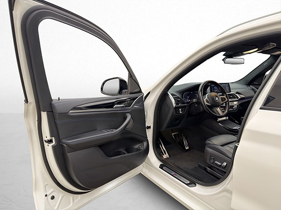 BMW X3 18 of 30