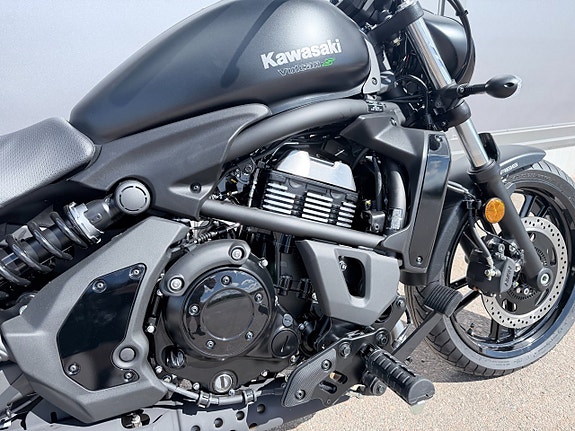Kawasaki Vulcan S 4 of 11