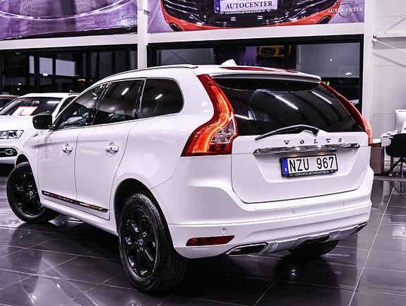 Volvo XC60 3 of 5