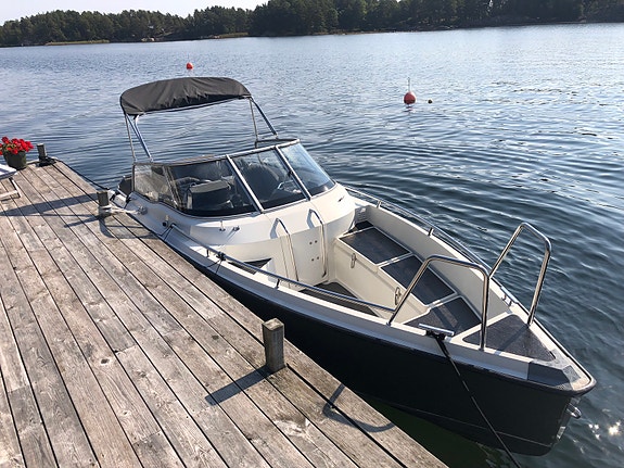 XO 240 RS/IO, Yanmar 6BY3-260/ZT370 5 of 5