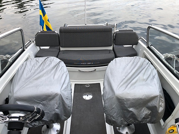 XO 240 RS/IO, Yanmar 6BY3-260/ZT370 7 of 14