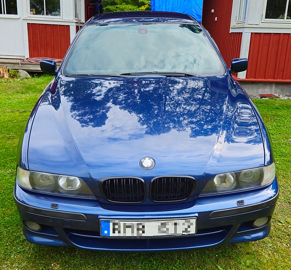 BMW 523i 8 of 15