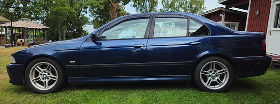 BMW 523i 7 of 15
