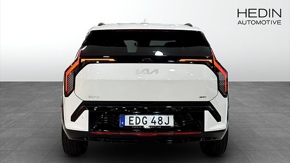 Kia EV3 7 of 16
