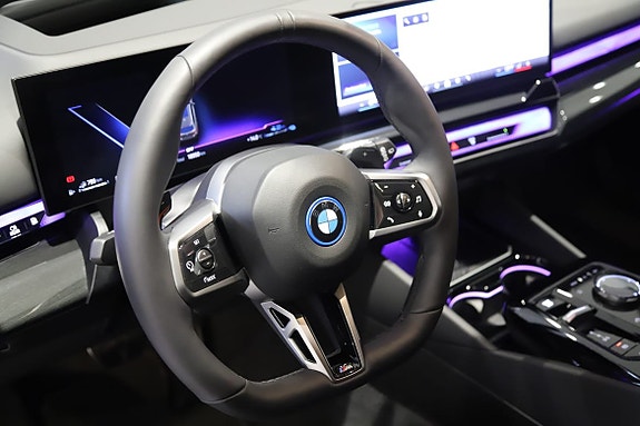 BMW 530e 5 of 15