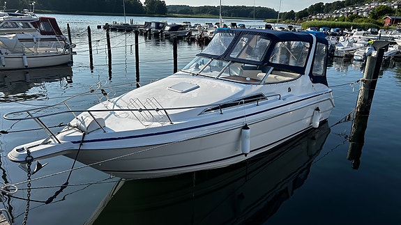 Wellcraft Excel 26 SE – rymlig familjebåt, 4 bäddar, redo för säsongen 2 of 5