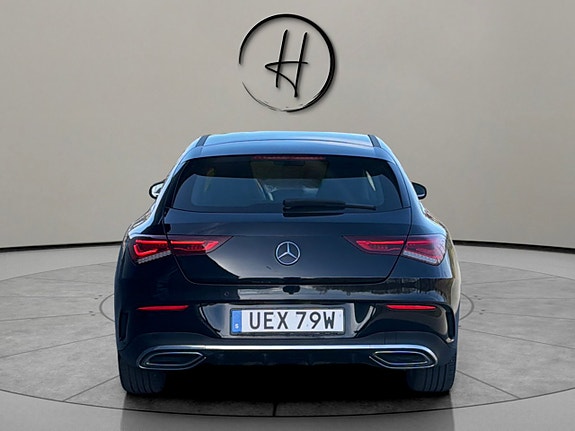 Mercedes-Benz CLA250 e 4 of 5