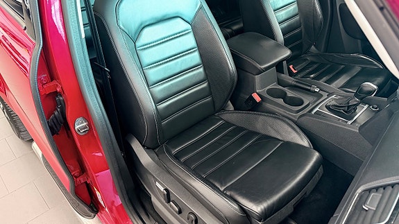 Volkswagen Amarok 12 of 22