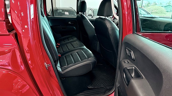 Volkswagen Amarok 16 of 22