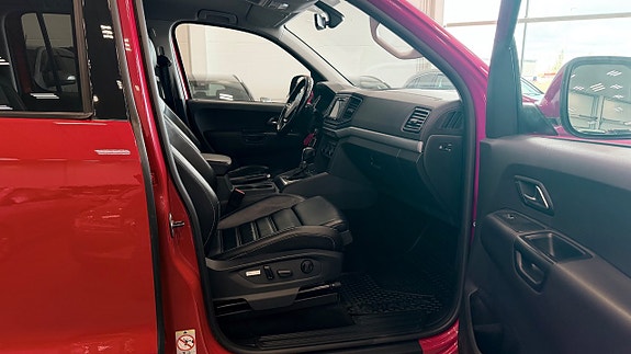 Volkswagen Amarok 9 of 22