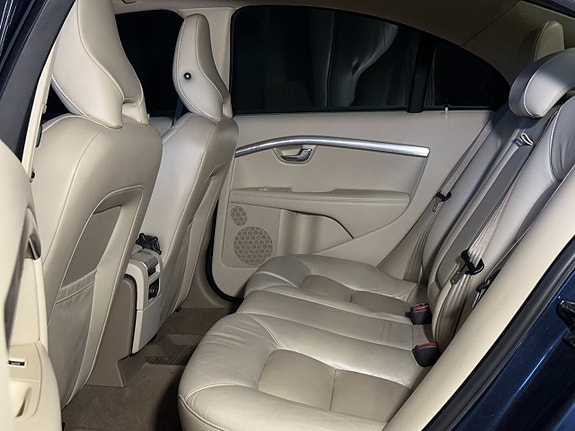 Volvo S80 8 of 18