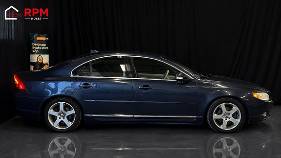 Volvo S80 3 of 5