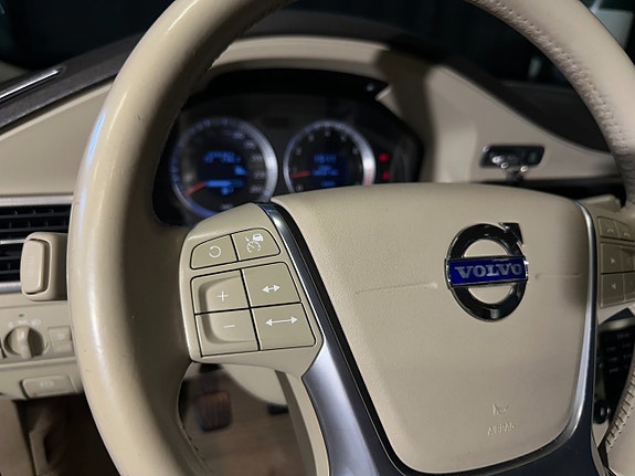 Volvo S80 11 of 18