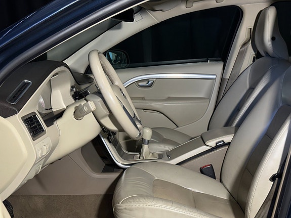 Volvo S80 7 of 18