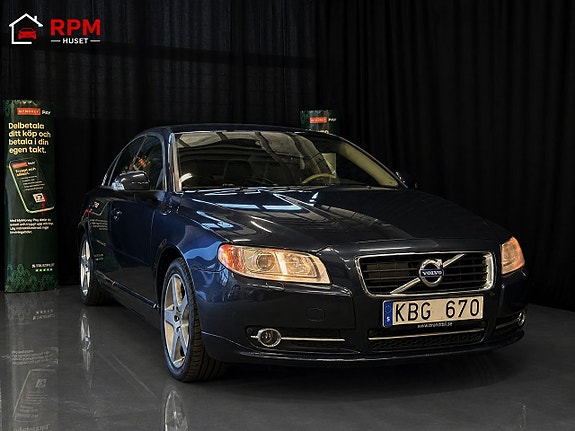 Volvo S80 2 of 5