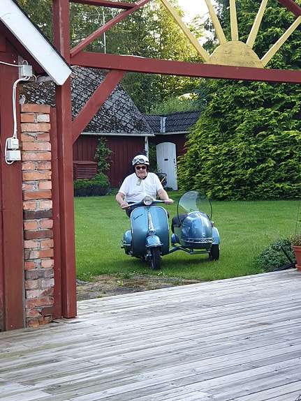 Vespa Touring 150 cc med sidovagn 5 of 5