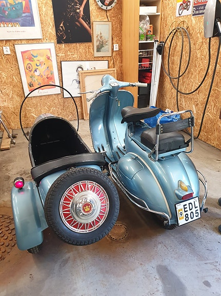 Vespa Touring 150 cc med sidovagn 3 of 5