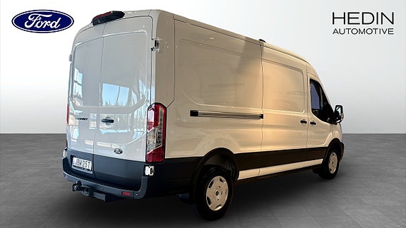 Ford Transit 2 of 5