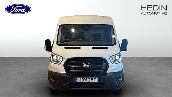Ford Transit 8 of 9
