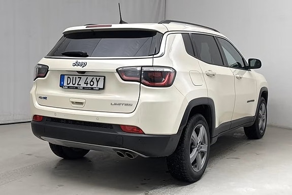 Jeep Compass 3 of 13