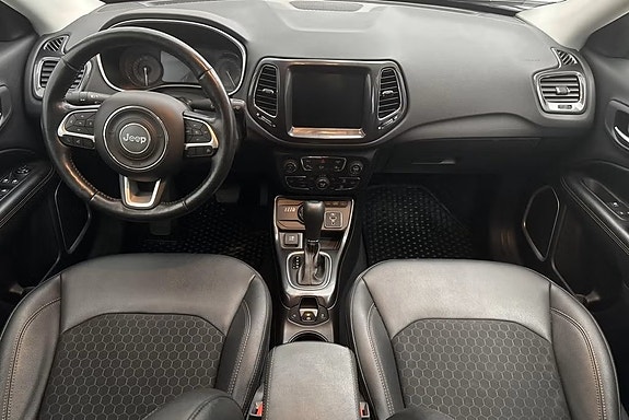 Jeep Compass 7 of 13