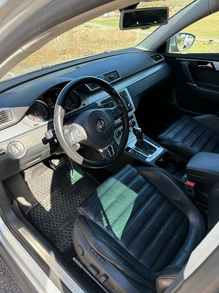 Volkswagen Passat Alltrack 4 of 5