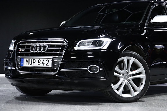 Audi SQ5 4 of 5