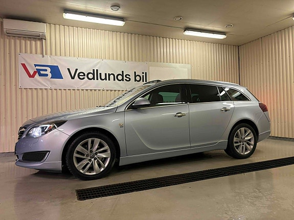 Opel Insignia 2 of 5