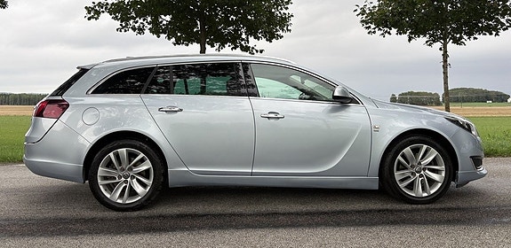 Opel Insignia 4 of 26
