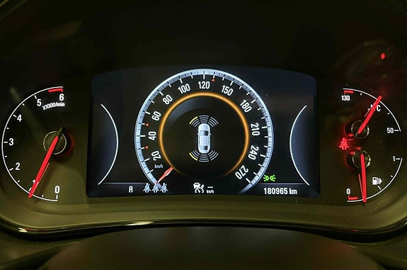 Opel Insignia 18 of 23