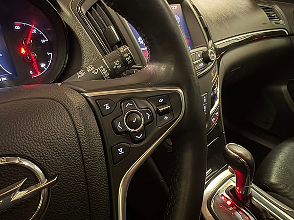 Opel Insignia 14 of 23